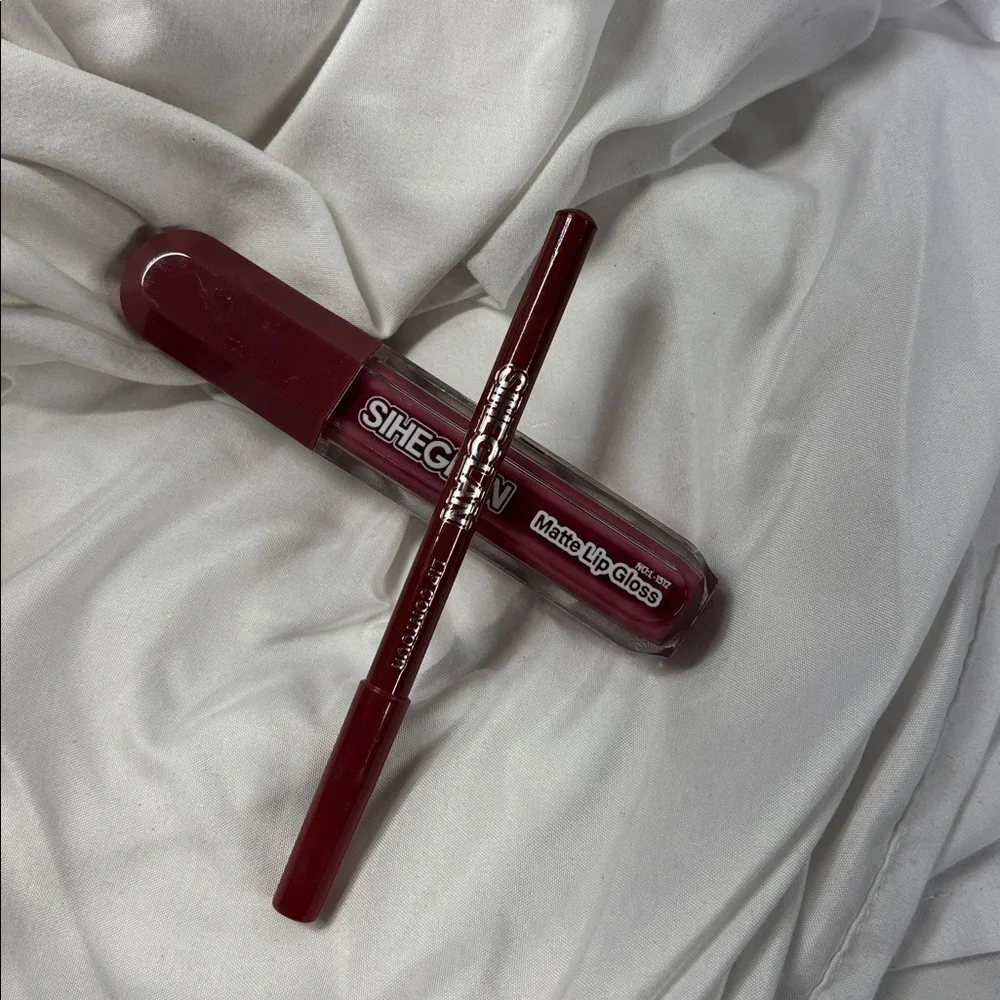Siheglan  Matte Lip Gloss and Lip contour liner set of 2 rose colored new